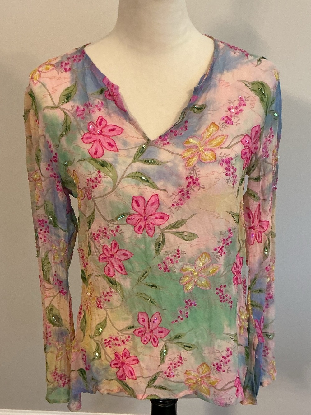Floral Mesh V-Neck Long Sleeve Top - Pink Green